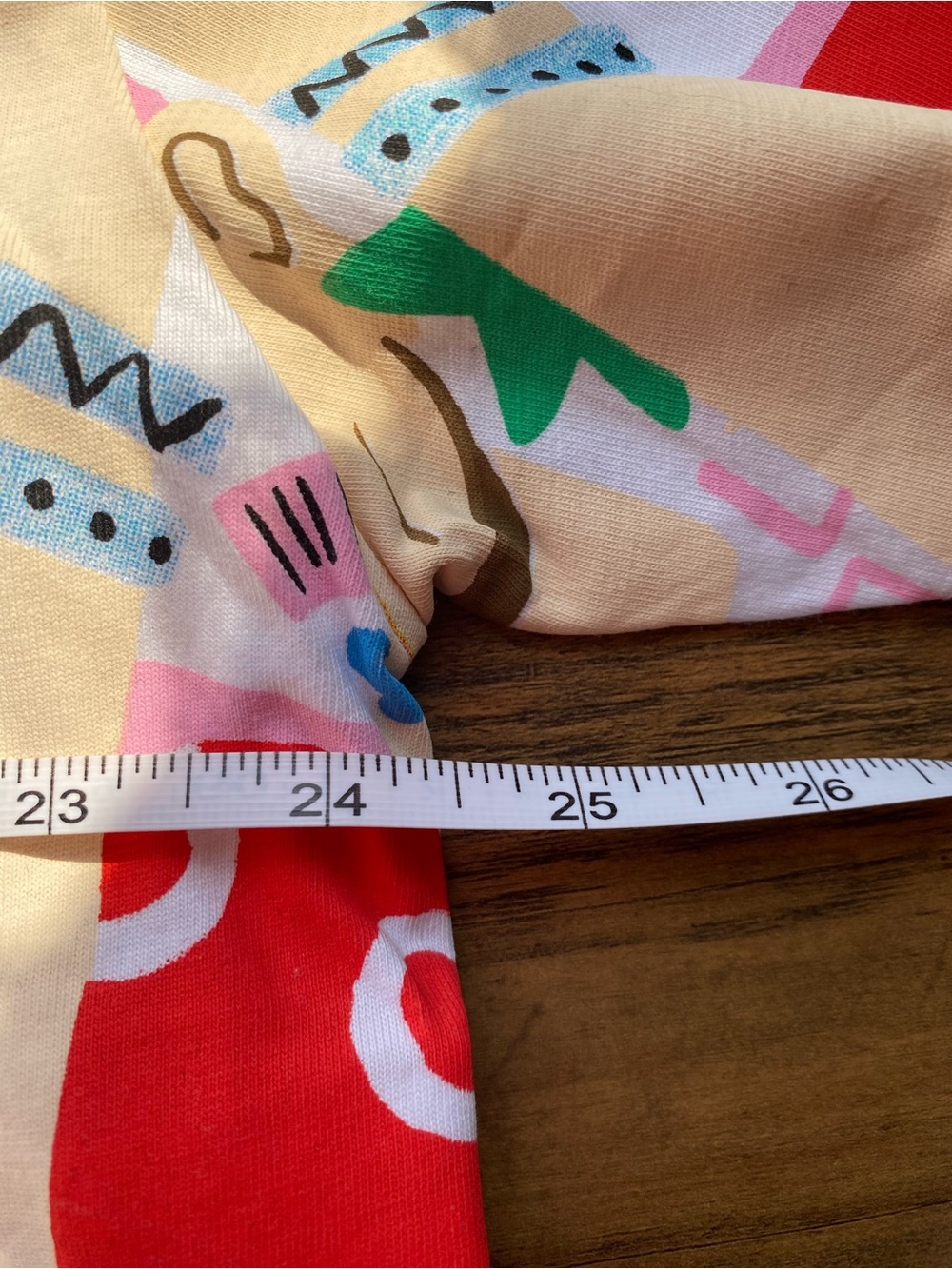 Zara White Graphic Crop Top with Multicolor Illustration - Picture 6 of 10